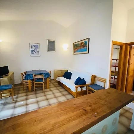Ferienhaus Con Giardino Al Centro San Teodoro (Sardinia)