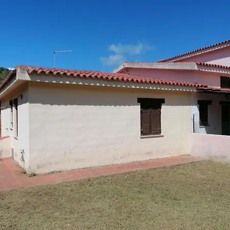 Con Giardino Al Centro Ferienhaus San Teodoro (Sardinia)