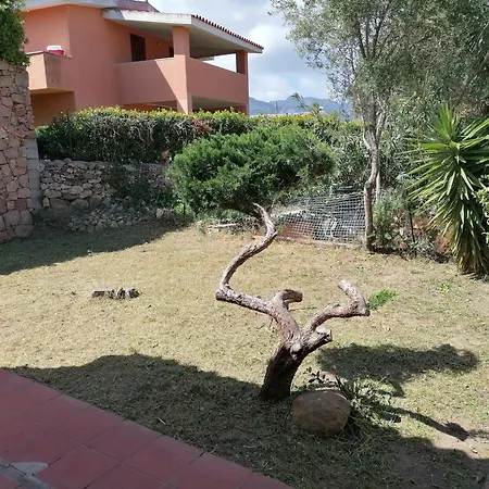 Con Giardino Al Centro * San Teodoro (Sardinia)