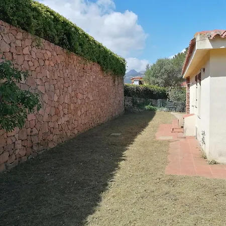 Con Giardino Al Centro *